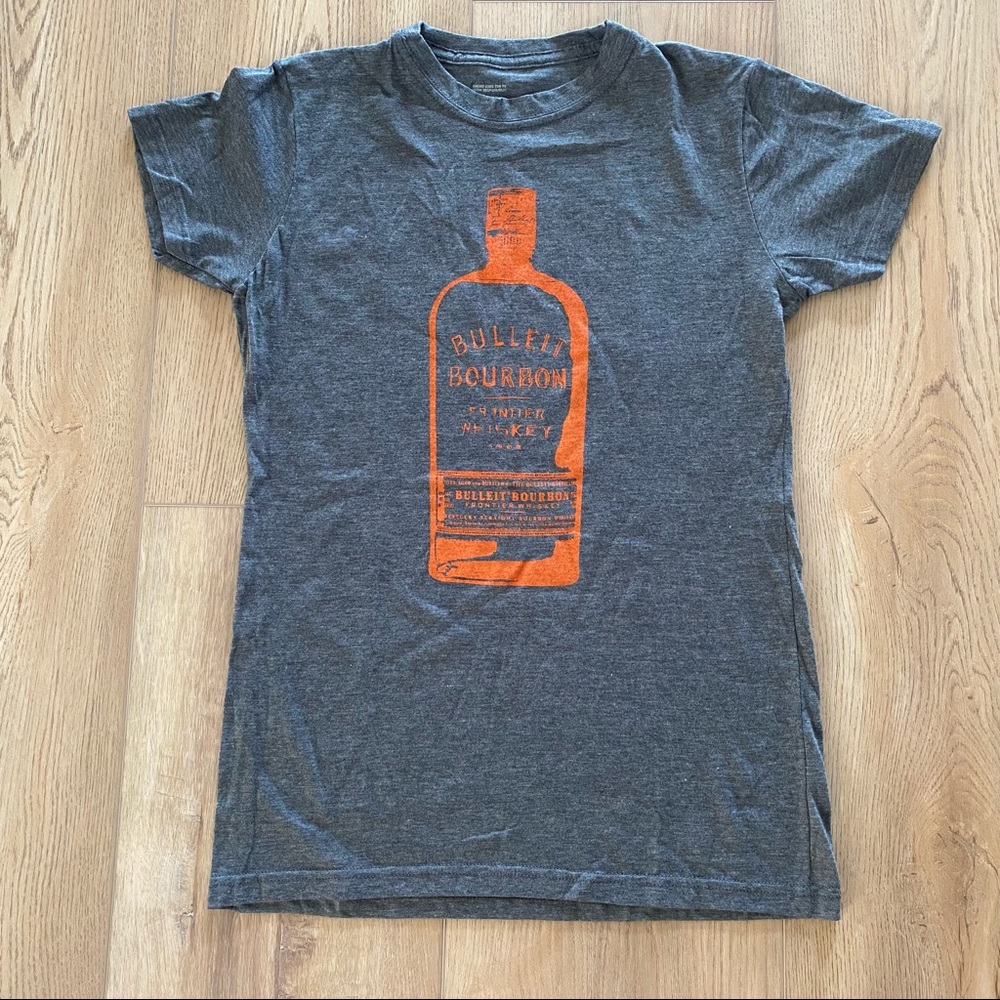 Brand New Bulleit Bourbon Frontier Whiskey Crew Neck Women’s Soft T-Shirt